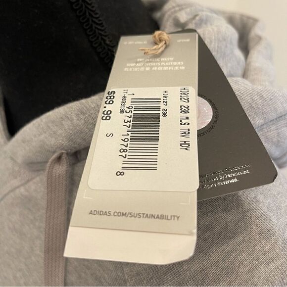 Men's Charlotte FC adidas Heathered Gray Travel Raglan Pullover Hoodie - Picture 7 of 10